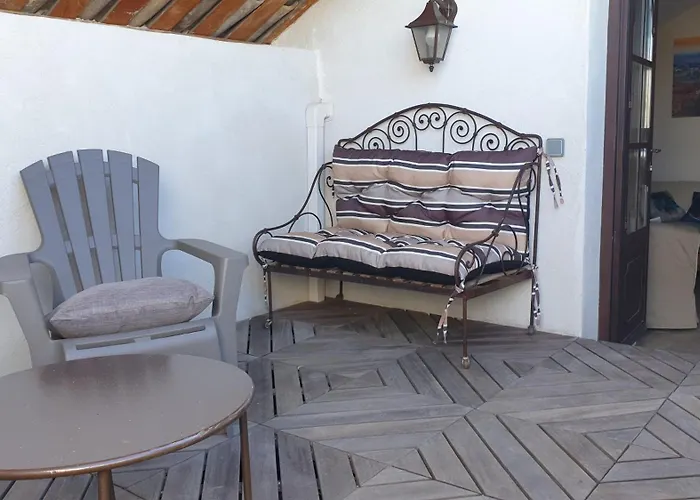 L'Angelus, Gite De Charme Au Coeur Du Vieux Village De Sablet
