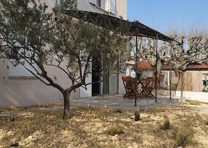 Cohola Le Village - Charme Et Confort En Provence